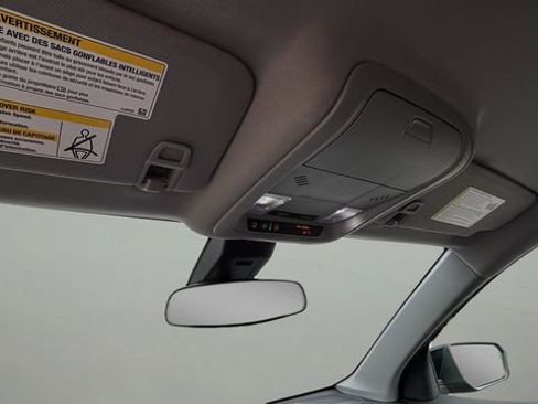 Used 2024 Chevrolet Equinox LT w/ LPO, Floor Liner Package image 22