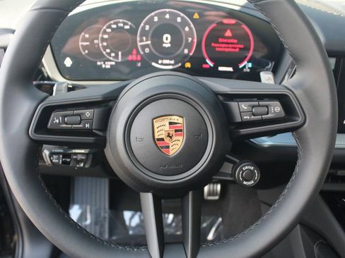 New 2026 Porsche Cayenne S image 18