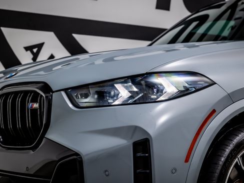 Used 2024 BMW X5 M60i AWD/4WD image 15