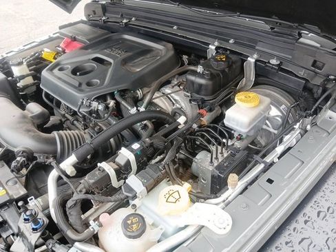 Used 2023 Jeep Wrangler Sport image 39