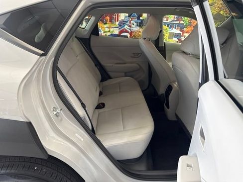 Used 2024 Hyundai Kona SEL AWD/4WD image 47