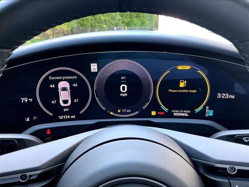 Certified 2025 Porsche Taycan 4S AWD/4WD image 25