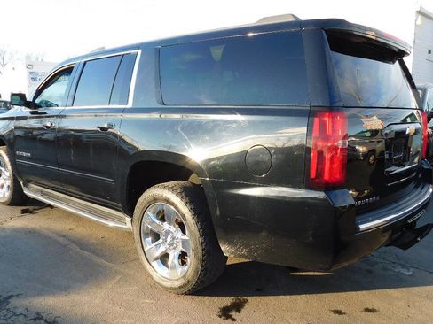 Used 2018 Chevrolet Suburban Premier image 10