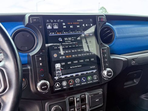 Used 2021 Jeep Gladiator Sport AWD/4WD image 59