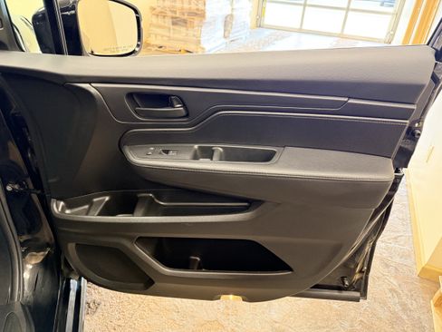 Used 2025 Honda Odyssey Sport-L image 27