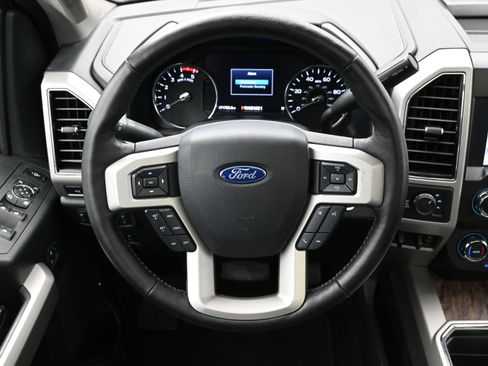 Used 2019 Ford F250 Lariat w/ Lariat Ultimate Package image 15