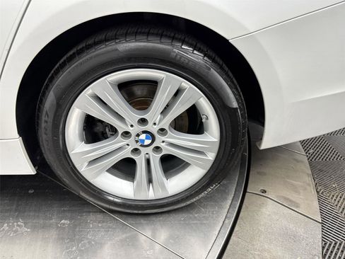 Used 2019 BMW 330i xDrive Wagon w/ Premium Package AWD/4WD image 27