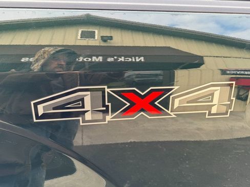 Used 2015 Ford F150 XLT image 44