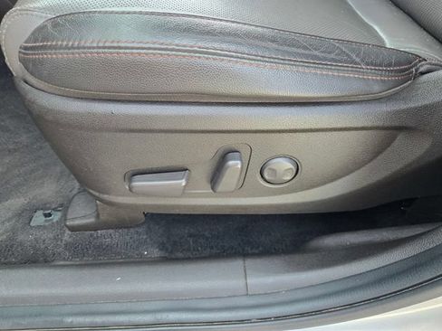Used 2020 Hyundai Santa Fe SEL w/ Convenience + Premium Package FWD image 17