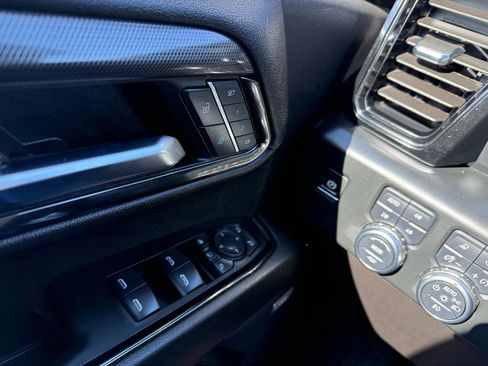 Used 2024 GMC Sierra 2500 AT4 w/ AT4 Premium Plus Package image 28