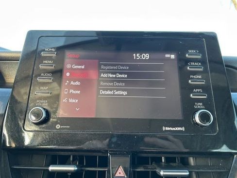 Used 2022 Toyota Camry SE image 24