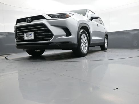 Certified 2025 Toyota Grand Highlander AWD image 27