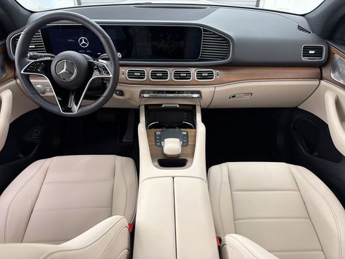 Used 2025 Mercedes-Benz GLE 450 4MATIC image 15