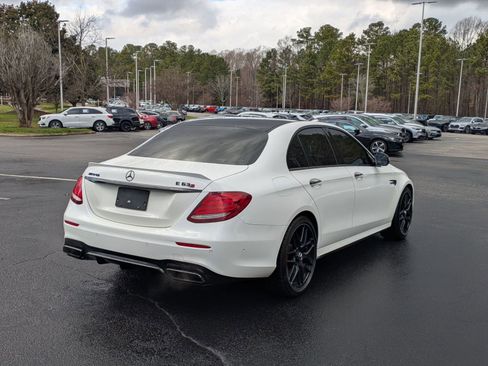 Used 2019 Mercedes-Benz E 63 AMG S image 5