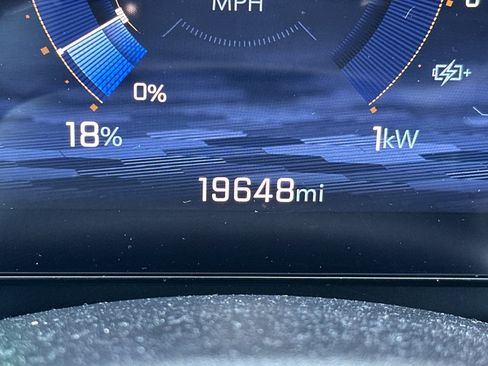 Used 2024 Chevrolet Blazer EV LT AWD/4WD image 39