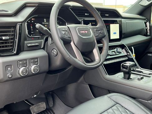New 2026 GMC Sierra 1500 AT4 w/ Technology Package AWD/4WD image 32
