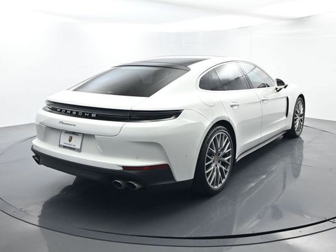 Certified 2025 Porsche Panamera image 13