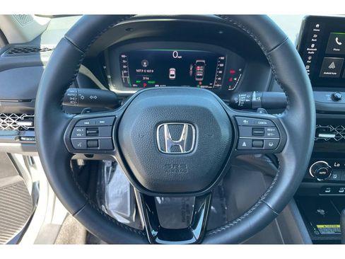 Certified 2025 Honda Accord EX-L image 33