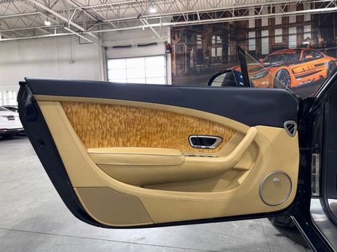 Used 2012 Bentley Continental GT w/ Convenience Specification Pkg image 58