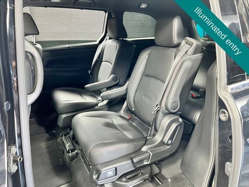 Used 2024 Honda Odyssey Sport image 14