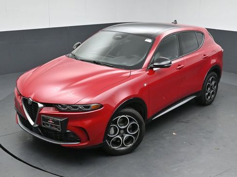 Used 2024 Alfa Romeo Tonale Ti AWD/4WD image 45