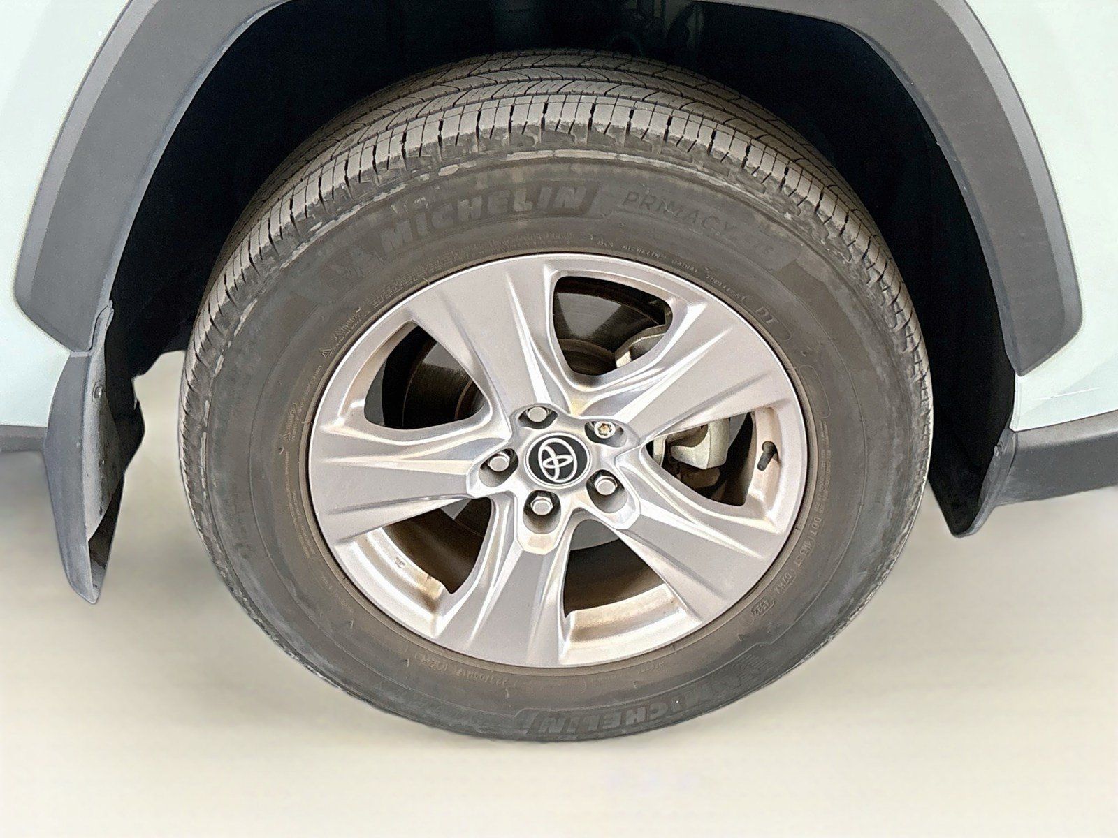 Used 2023 Toyota RAV4 XLE w/ Convenience Package FWD image 21