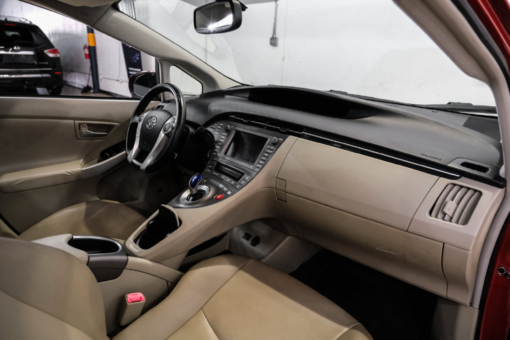 Used 2012 Toyota Prius Four w/ Deluxe Solar Roof Pkg FWD image 13