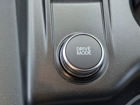 Certified 2025 Ford Explorer ST image 31