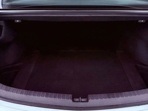 Used 2018 Acura TLX FWD image 34