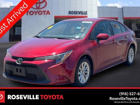 Used 2022 Toyota Corolla LE w/ LE Convenience Package FWD image 1