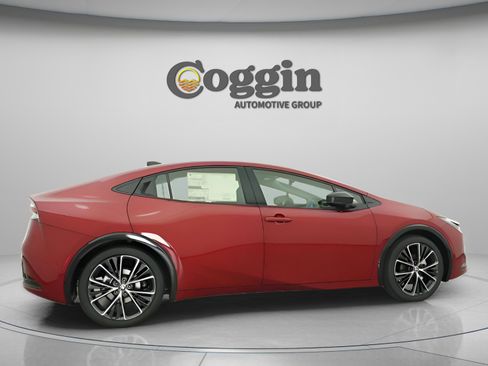 New 2026 Toyota Prius XLE image 21