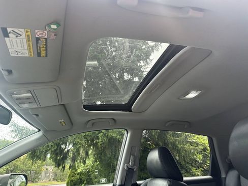 Used 2011 Honda CR-V EX-L image 16