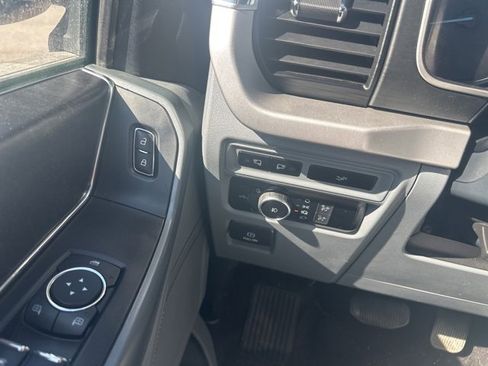 Used 2022 Ford F150 XLT w/ Equipment Group 302A High image 19