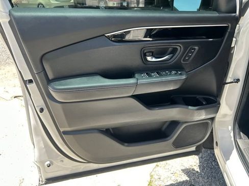 Used 2024 Honda Pilot EX-L image 10
