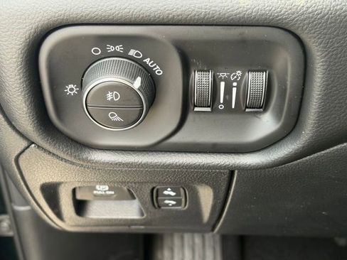 New 2026 RAM 1500 Big Horn AWD/4WD image 26
