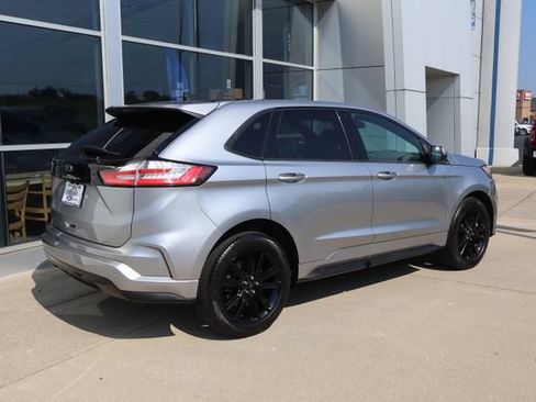 Certified 2024 Ford Edge ST-Line AWD/4WD image 3