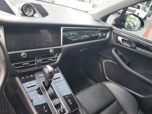 Used 2024 Porsche Macan S AWD/4WD image 24