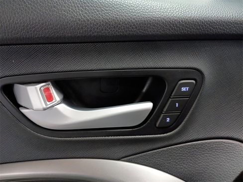 Used 2017 Hyundai Santa Fe Sport w/ 2.0T Ultimate Tech Package 05 image 10