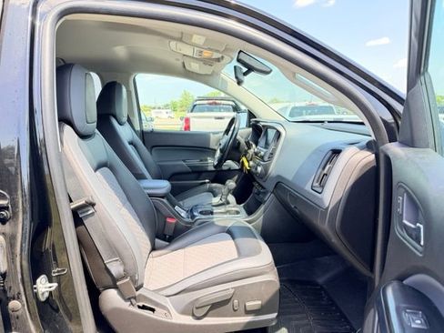 Used 2018 Chevrolet Colorado Z71 AWD/4WD image 10