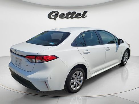 Used 2023 Toyota Corolla LE image 4