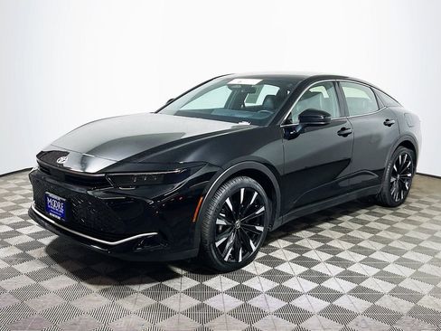 Certified 2025 Toyota Crown Platinum w/ Carpet Mat Package (TMS) image 4