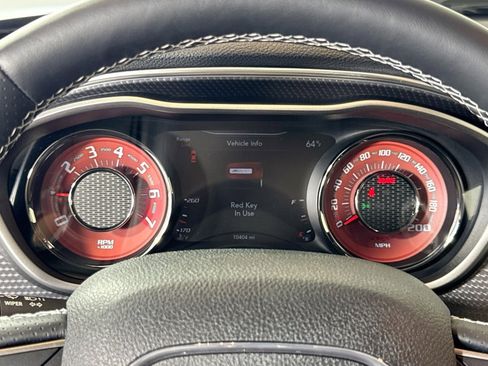 Used 2015 Dodge Challenger SRT Hellcat image 12