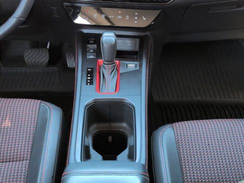Certified 2025 Nissan Kicks SR w/ SR Premium Package FWD image 19
