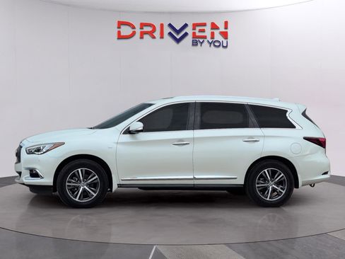 Used 2017 INFINITI QX60 FWD w/ Premium Plus Package image 2