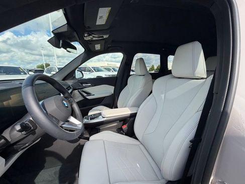 Used 2026 BMW X1 xDrive28i w/ Convenience Package AWD/4WD image 9