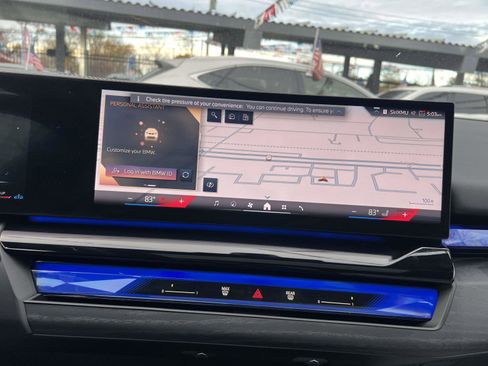 Used 2024 BMW 540i xDrive w/ Premium Package image 24