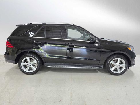 Used 2017 Mercedes-Benz GLE 350 4MATIC image 2