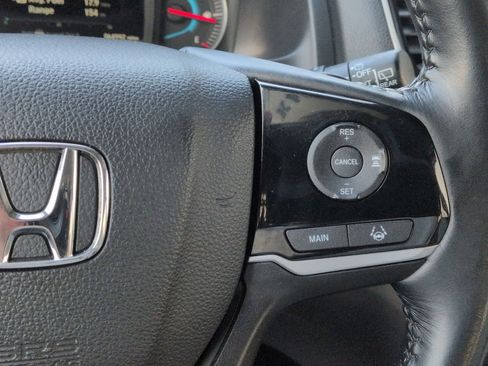 Used 2020 Honda Pilot Touring image 27