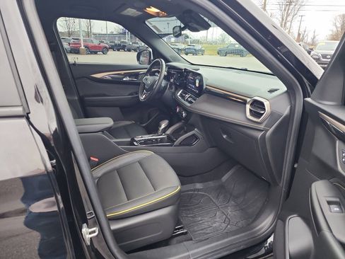 Used 2024 Chevrolet TrailBlazer ACTIV w/ Driver Confidence Package image 21