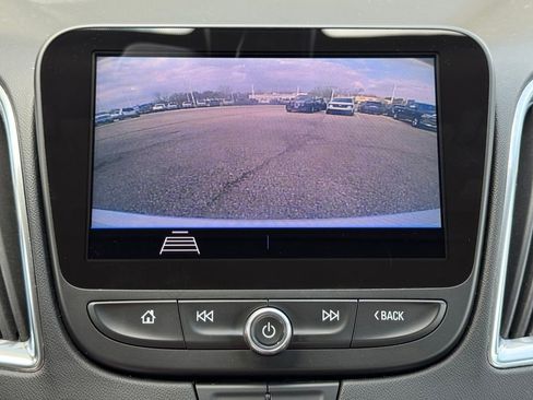 Used 2020 Chevrolet Malibu LT image 17